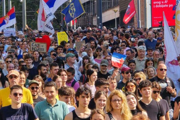 Malo ograđivanje među prijateljima