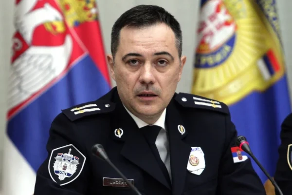 Načelnik Uprave kriminalističke policije Ninoslav Cmolić dobio rešenje o penziji