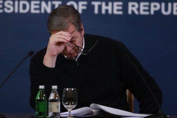 „Osoba amputiranog morala drži pridike“: Reakcije na Vučićevo kritikovanje snimatelja RTS-a