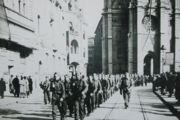 Dan oslobođenja Novog Sada od fašizma vlast obeležava polaganjem venaca i dodelom priznanja, dok građani protestuju popodne