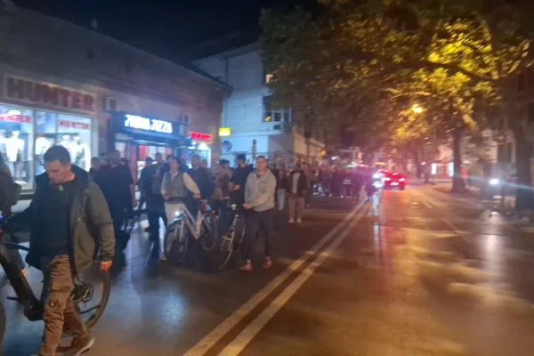 Novosađani i večeras uz Dijanu: Okupljanje kod Banovine i organizovan odlazak za Beograd