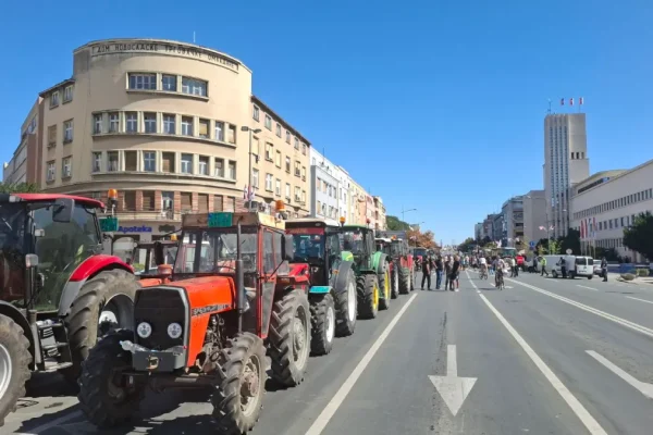 Protest poljoprivrednika u ponedeljak i utorak na više lokacija, zahtevi ostali isti